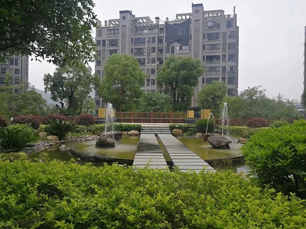 恒华物业与梅峰礼居达成战略合作：科技赋能品质服务，共筑鼓楼核心区智慧社区新标杆
